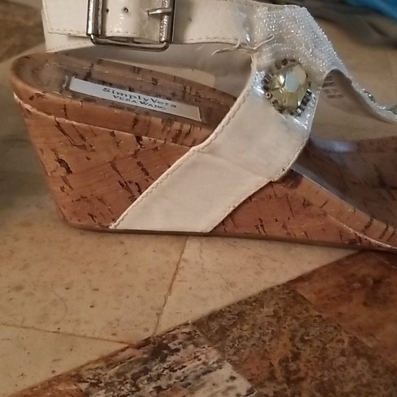 Vera Wang Sandals 7.5 - Picture 5 of 9